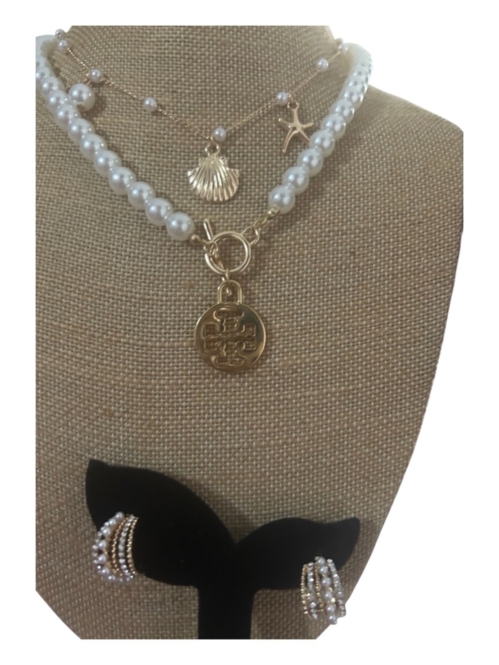 Gold-Tone Shell & Pearl Pendant Necklace in White and Gold